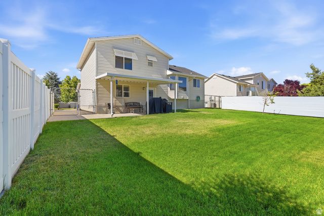 2881 W 2075 S, Syracuse, UT 84075