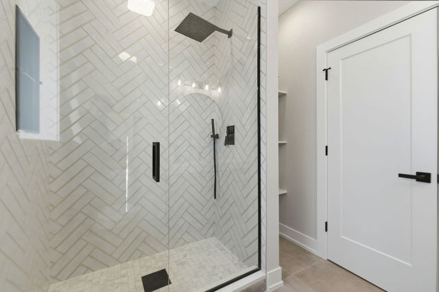 9327 Pleasant Avenue, Tinley Park, IL 60487