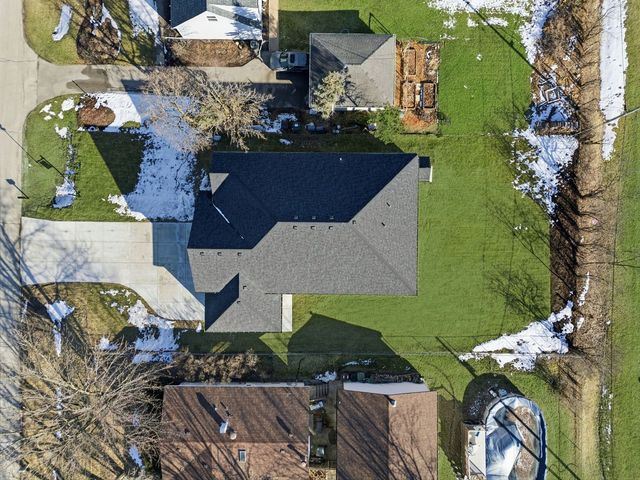 9327 Pleasant Avenue, Tinley Park, IL 60487