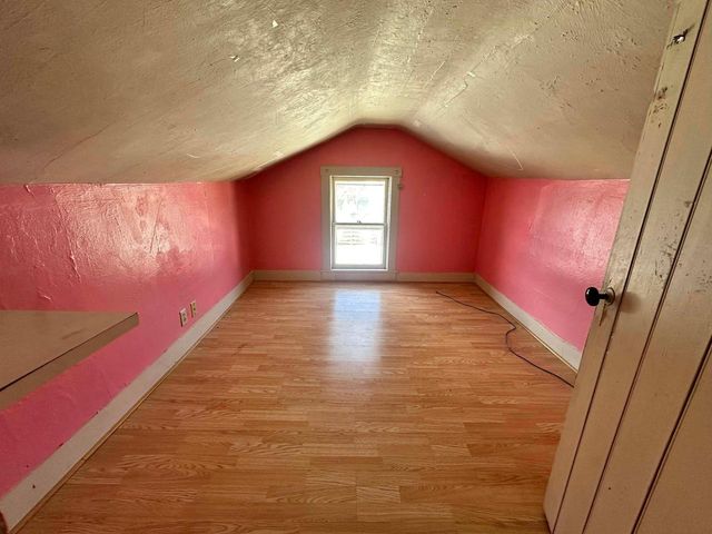 1212 HAWTHORNE STREET, Two Rivers, WI 54241