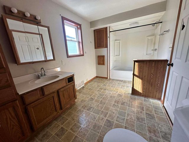 1212 HAWTHORNE STREET, Two Rivers, WI 54241