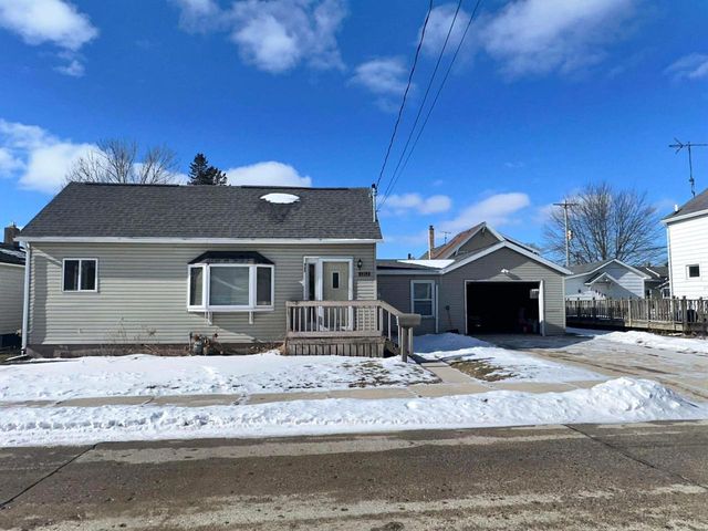 1212 HAWTHORNE STREET, Two Rivers, WI 54241