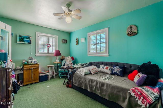 119 Shoemaker Lane, Church Hill, TN 37642
