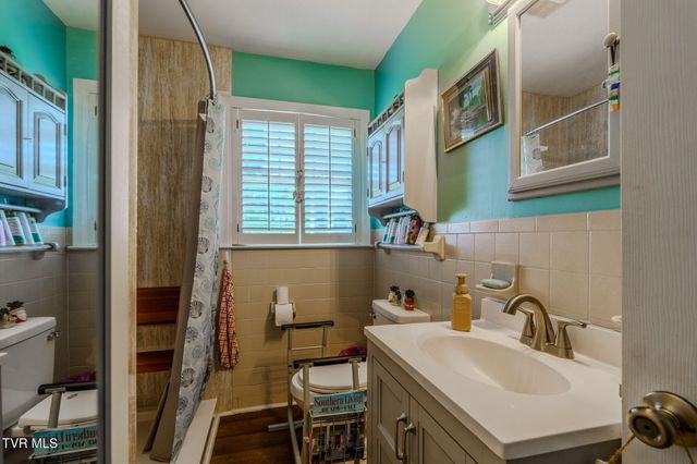119 Shoemaker Lane, Church Hill, TN 37642
