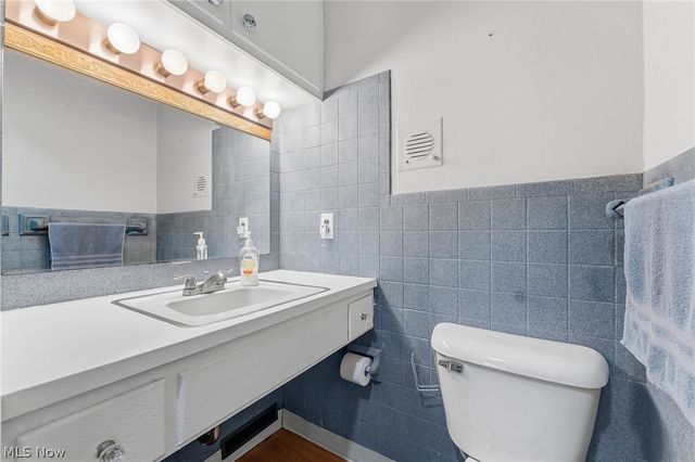 3745 Dentzler Road, Parma, OH 44134