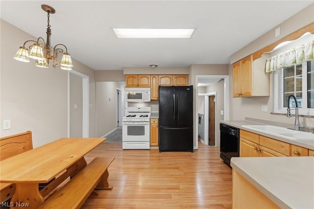 3745 Dentzler Road, Parma, OH 44134