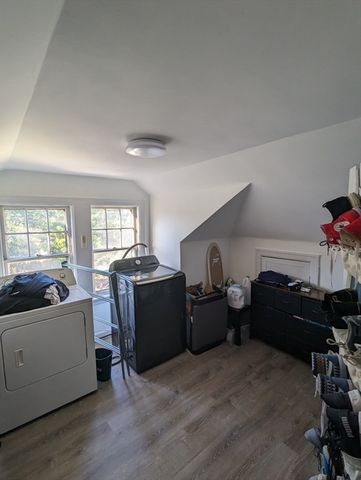 35 Neponset St, Revere, MA 02151