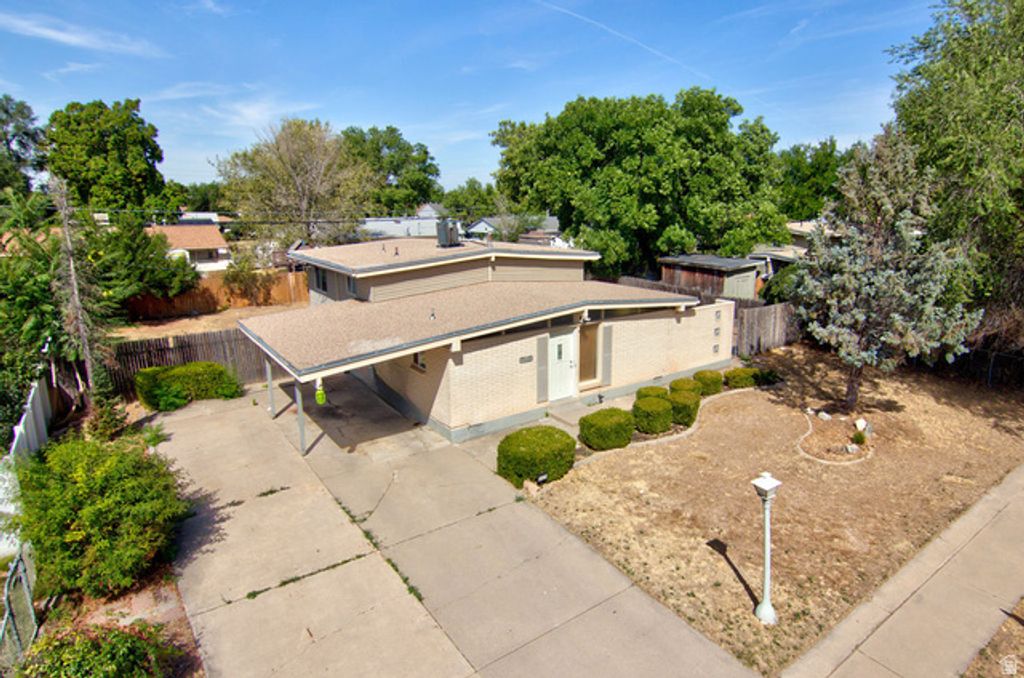 669 N COLONIAL ST, Layton, UT 84041 — exterior
