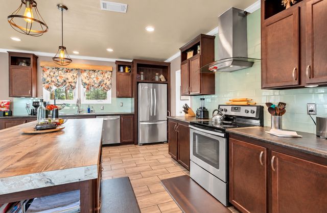 213 River Front Drive, Cedar Creek, TX 78612