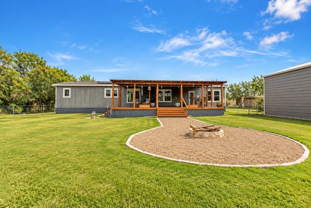 213 River Front Drive, Cedar Creek, TX 78612
