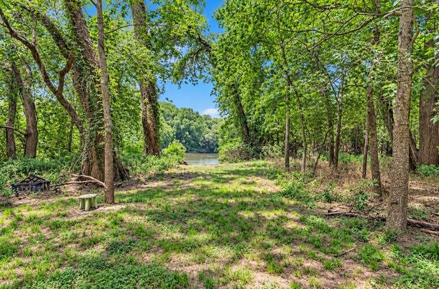 213 River Front Drive, Cedar Creek, TX 78612