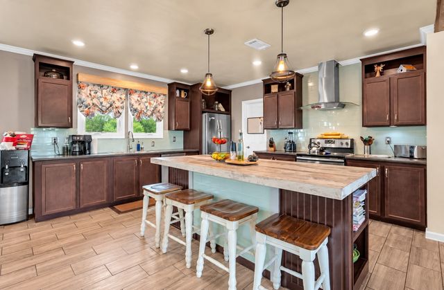 213 River Front Drive, Cedar Creek, TX 78612