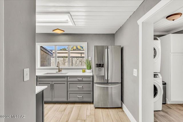 720 N Belvedere Avenue, Tucson, AZ 85711