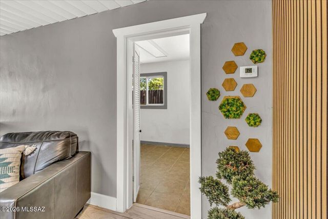 720 N Belvedere Avenue, Tucson, AZ 85711