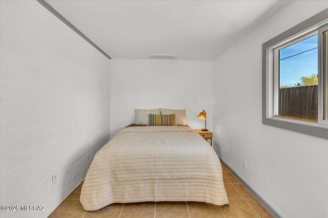 720 N Belvedere Avenue, Tucson, AZ 85711