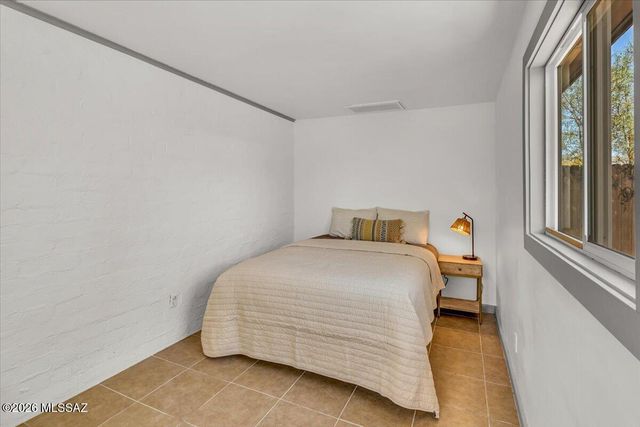 720 N Belvedere Avenue, Tucson, AZ 85711