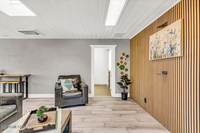 720 N Belvedere Avenue, Tucson, AZ 85711