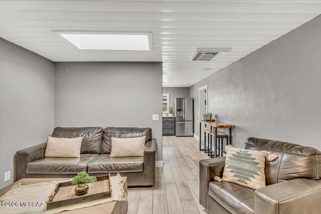 720 N Belvedere Avenue, Tucson, AZ 85711