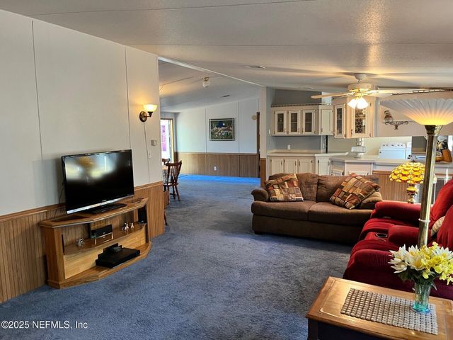 114 SAN JOSE Boulevard, Hawthorne, FL 32640