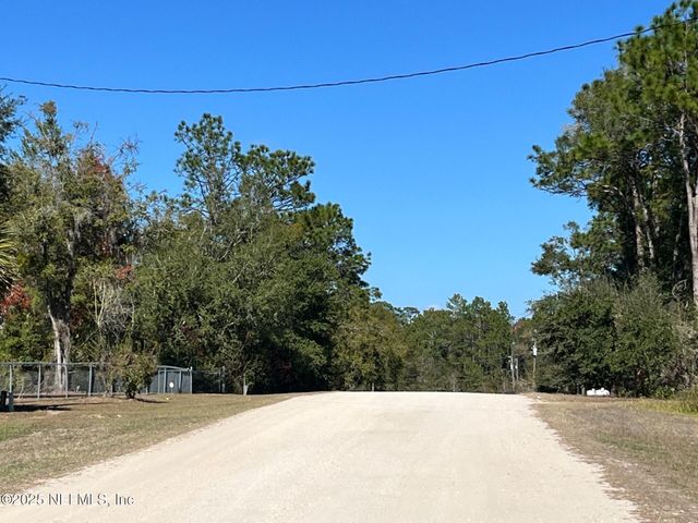 114 SAN JOSE Boulevard, Hawthorne, FL 32640