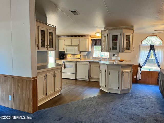 114 SAN JOSE Boulevard, Hawthorne, FL 32640