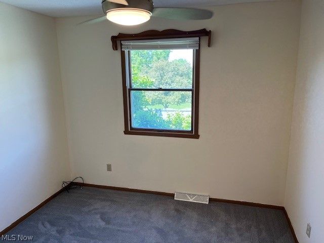 5523 Brewton Avenue NW, Canal Fulton, OH 44614