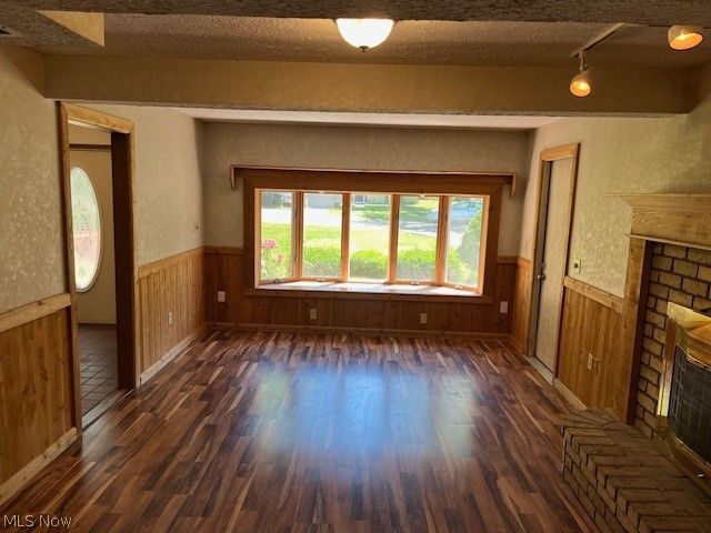 5523 Brewton Avenue NW, Canal Fulton, OH 44614