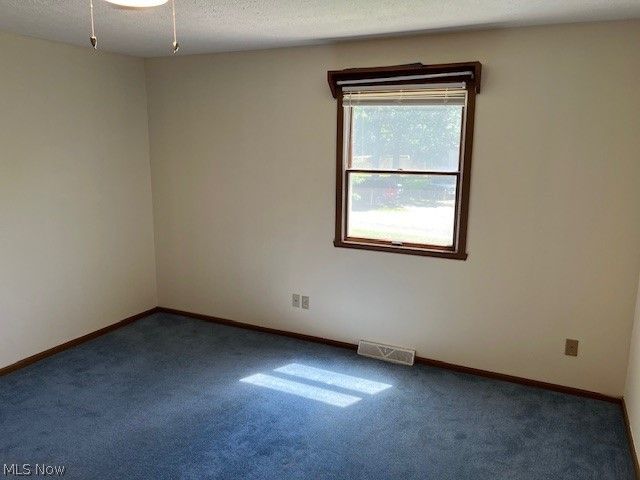 5523 Brewton Avenue NW, Canal Fulton, OH 44614