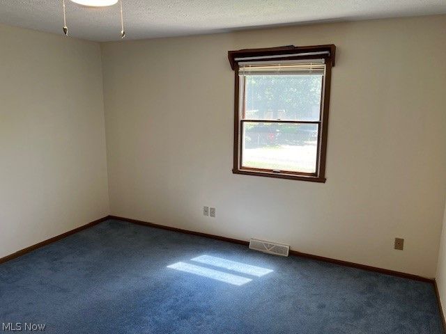 5523 Brewton Avenue NW, Canal Fulton, OH 44614
