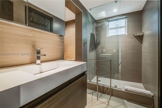 1741 Cleveland Rd, Miami Beach, FL 33141
