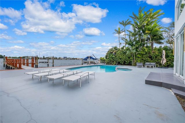 1741 Cleveland Rd, Miami Beach, FL 33141