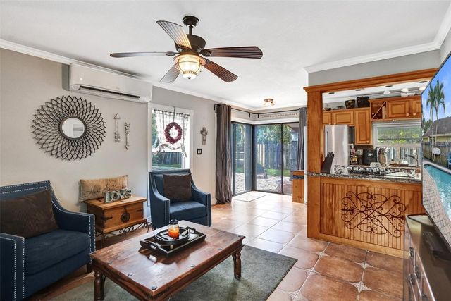 3808 NW 73rd Way, Coral Springs, FL 33065