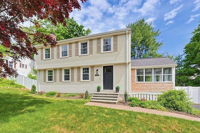 15 Calvin Rd, North Attleboro, MA 02760