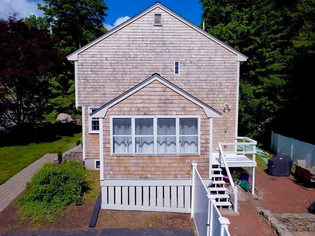 15 Calvin Rd, North Attleboro, MA 02760