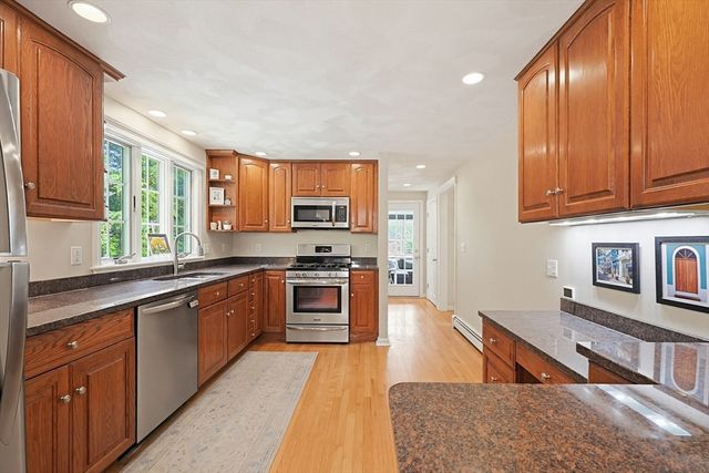 15 Calvin Rd, North Attleboro, MA 02760