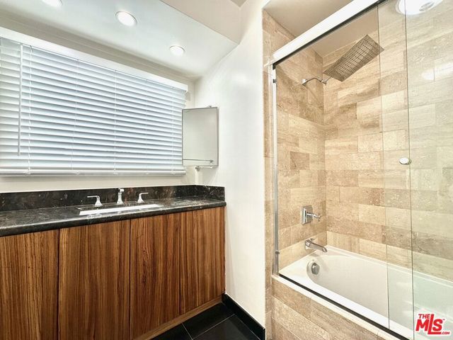 1206 Greenacre Avenue, West Hollywood, CA 90046