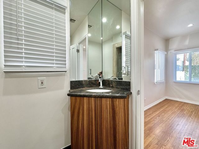 1206 Greenacre Avenue, West Hollywood, CA 90046