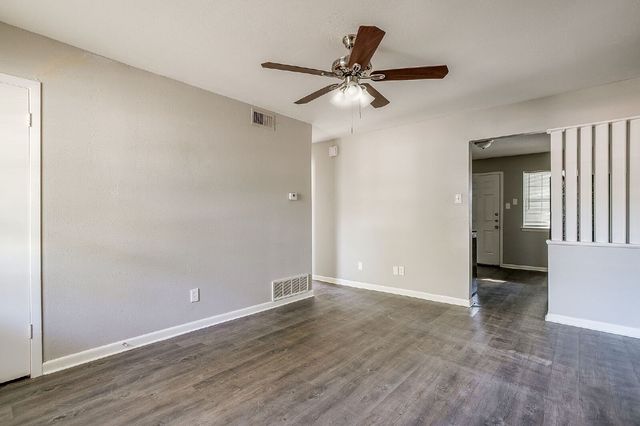 2517 Normont Circle, Fort Worth, TX 76103
