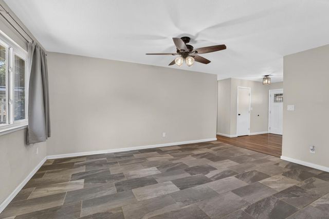 3975 Rustic Rd, Cameron Park, CA 95682