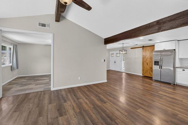 3975 Rustic Rd, Cameron Park, CA 95682
