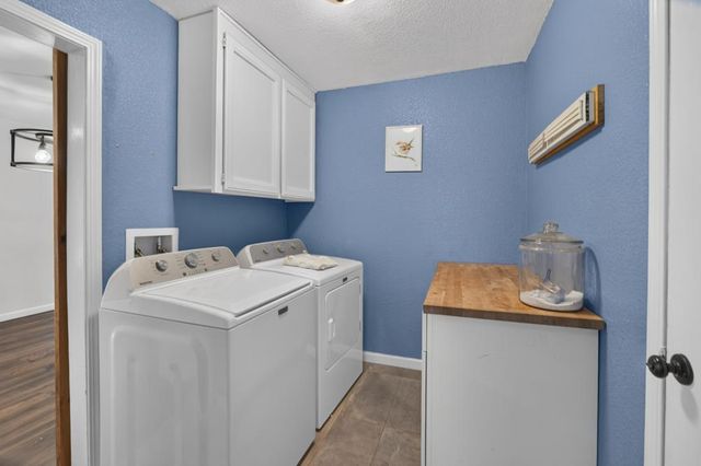 3975 Rustic Rd, Cameron Park, CA 95682