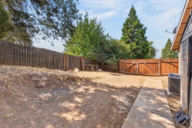 3975 Rustic Rd, Cameron Park, CA 95682