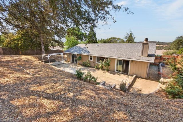 3975 Rustic Rd, Cameron Park, CA 95682