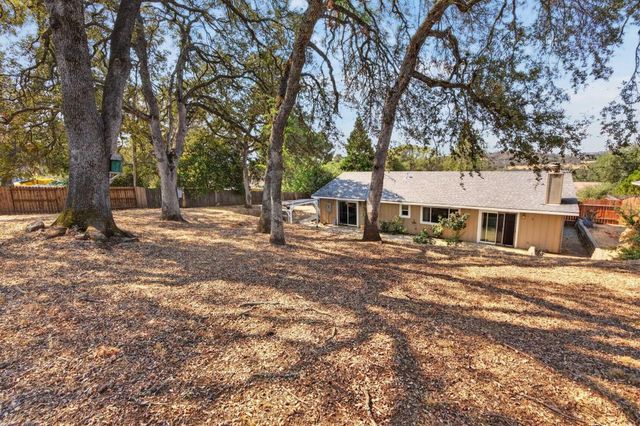 3975 Rustic Rd, Cameron Park, CA 95682