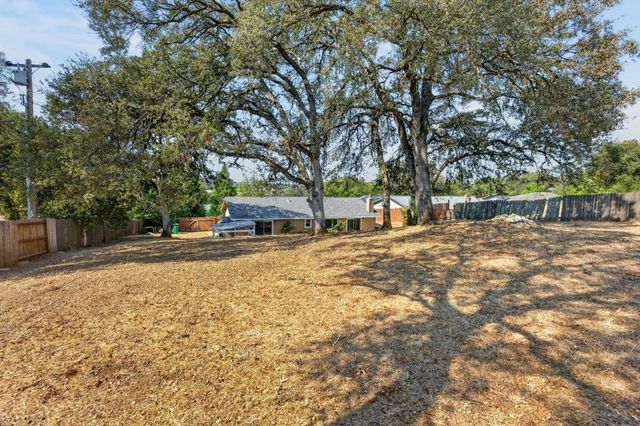 3975 Rustic Rd, Cameron Park, CA 95682