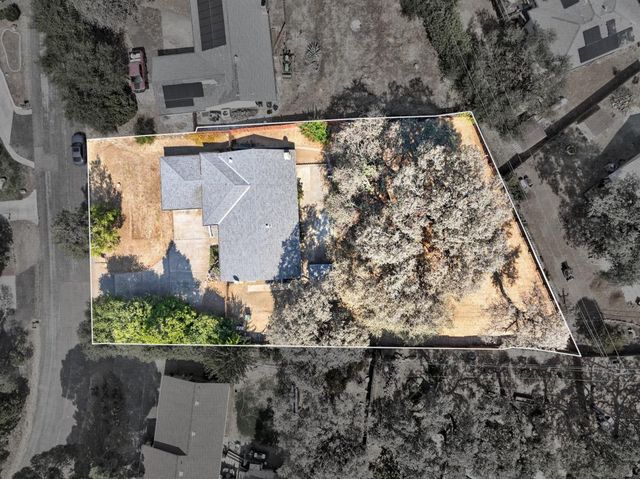 3975 Rustic Rd, Cameron Park, CA 95682