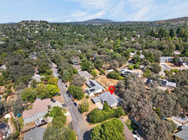3975 Rustic Rd, Cameron Park, CA 95682