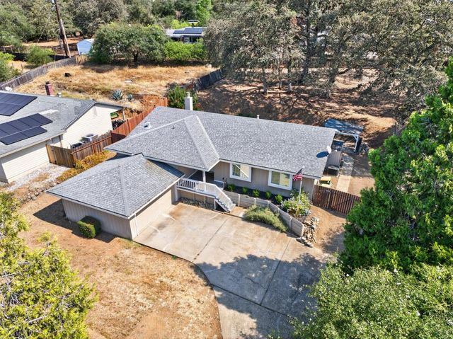 3975 Rustic Rd, Cameron Park, CA 95682