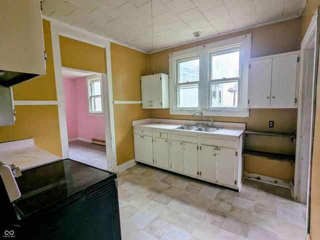 520 N Jackson Street, Rushville, IN 46173