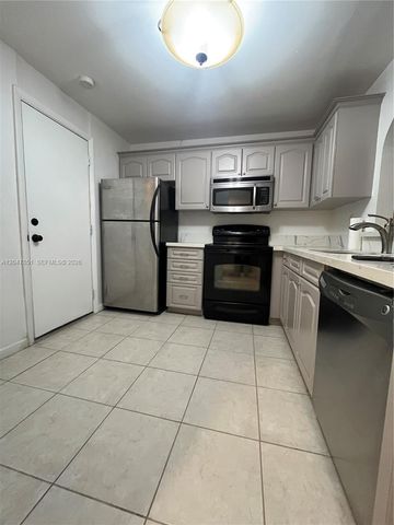 403 NW 68th Avenue 206, Plantation, FL 33317